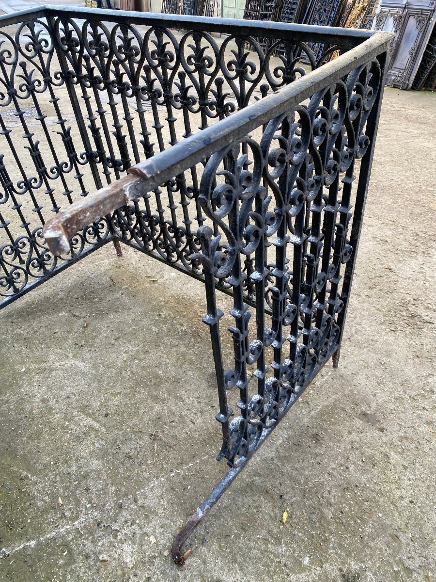 19th Century Cast Iron Balcony / Grille -photo-4