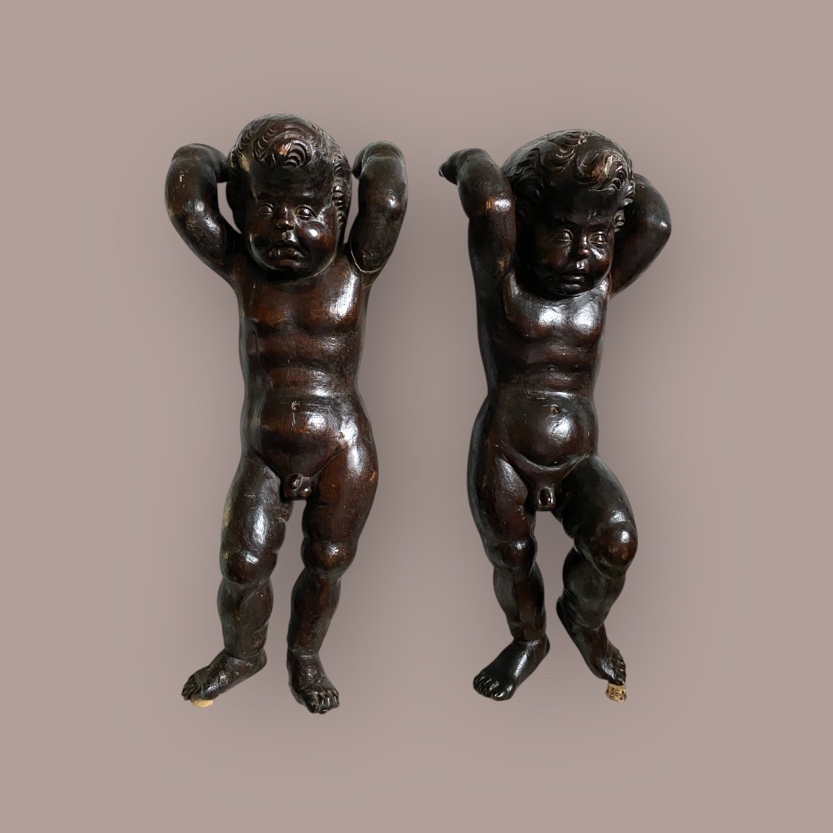 Paire de grands Putti / Anges 18ème En Bois Sculpté -photo-2