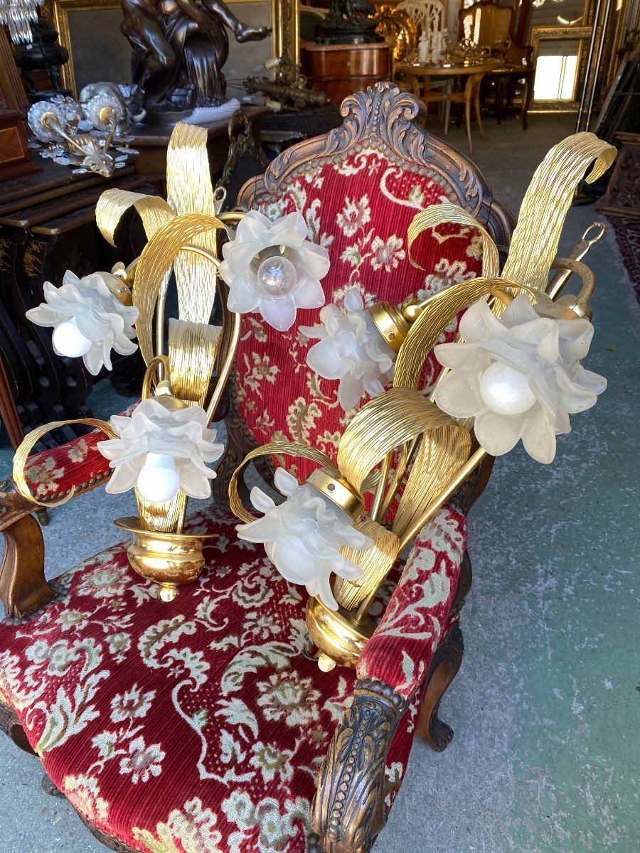 Pair Of Golden Metal Sconces Decorated With Foliage And Glass Flowers-photo-3