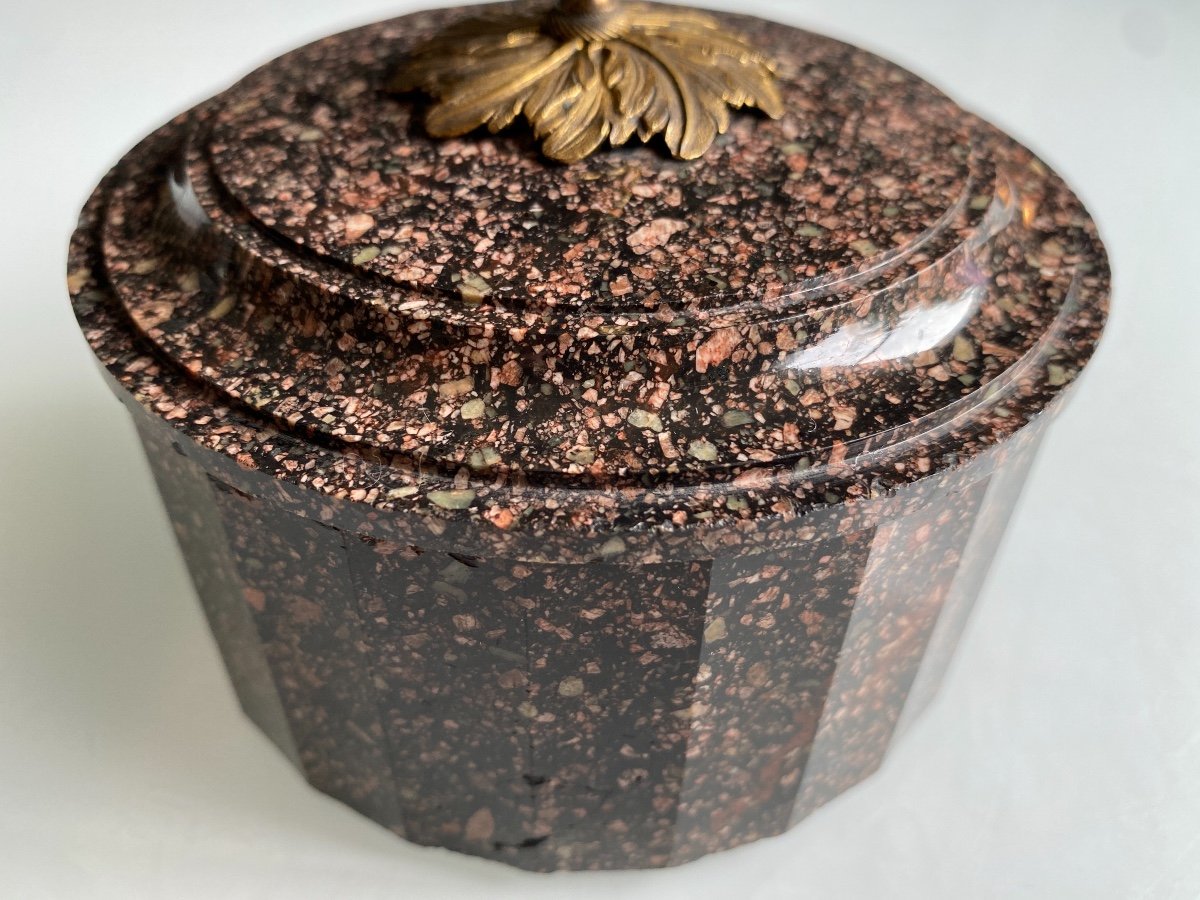 Box / Butter Box In Black Porphyry From Sweden, Empire Period Circa 1810-photo-4