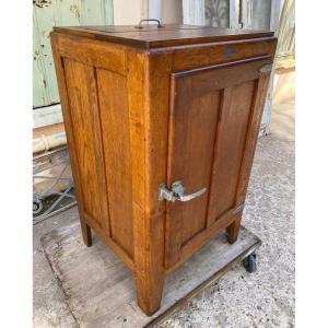 Oak Bistro Cooler Circa 1930, Bar, Café Decor…