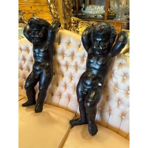 Paire de grands Putti / Anges 18ème En Bois Sculpté 