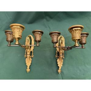 Pair Of Empire Period Wall Lights In Gilt Bronze With Swan Necks 