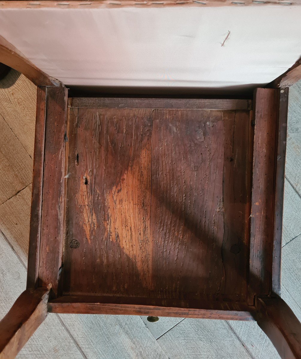 Small 18th Century Table In Cherry With Screen-photo-4