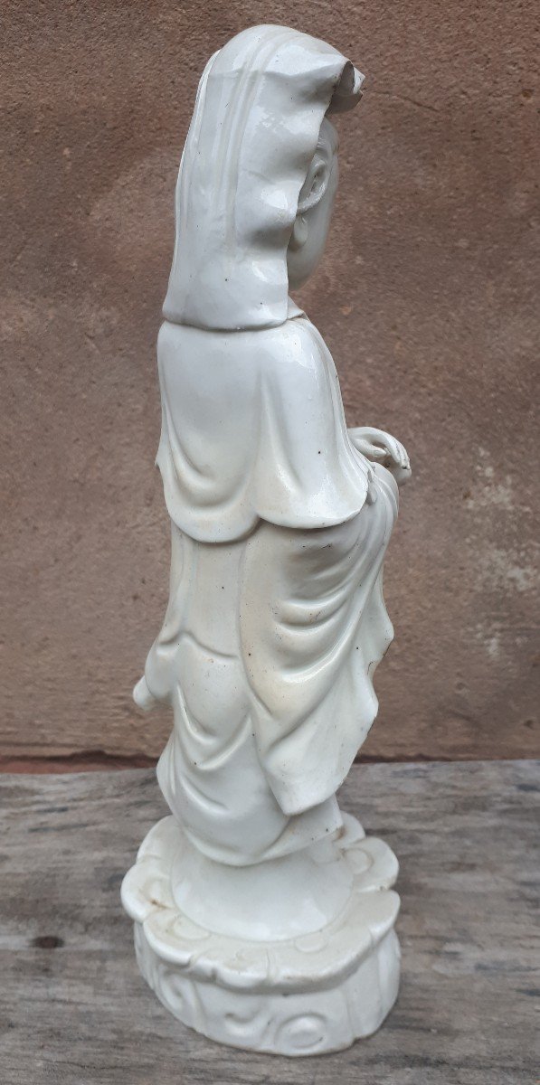 A Blanc De Chine Guanyin, 19th Century-photo-4