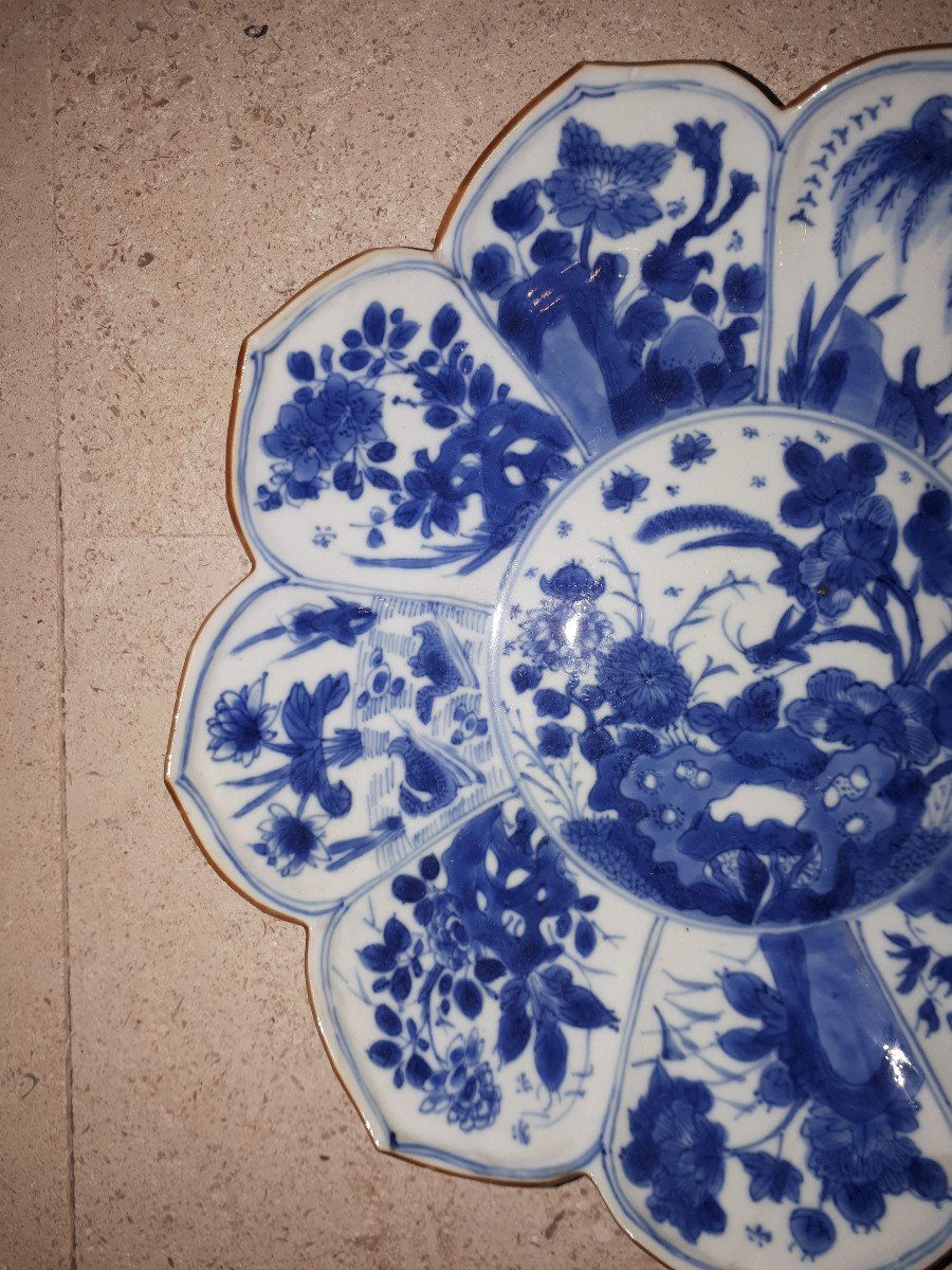 Chinese Blue And White Lotus Flower Plate, Kangxi Period China-photo-2