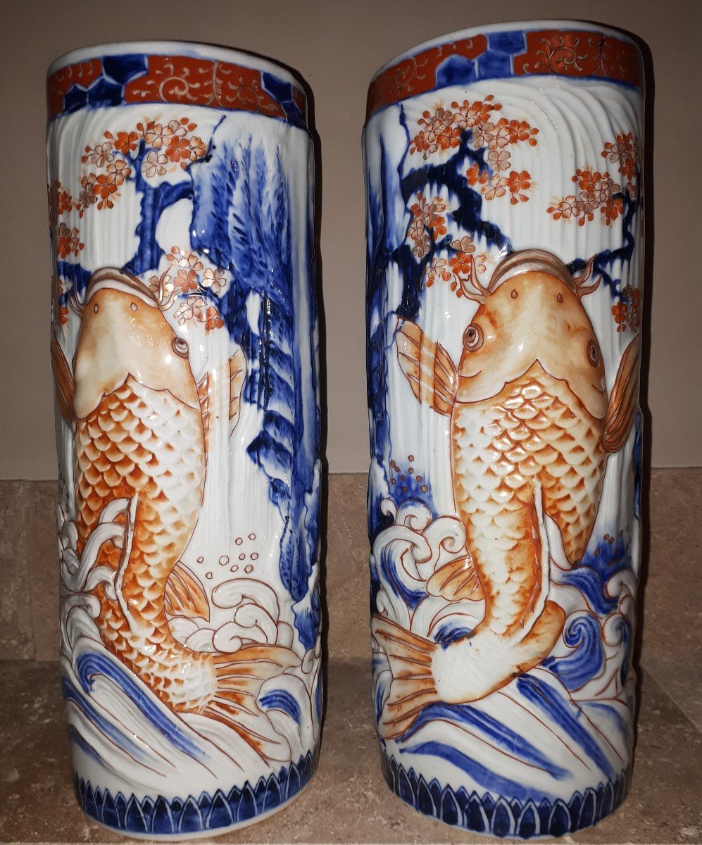 Vases En Porcelaine d'Arita à Décor De Carpes, Japon ère Meiji-photo-1