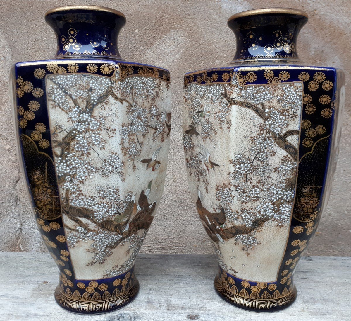 Rare Pair Of Japanese Satsuma Earthenware Vases, Japan Late Edo Period-photo-3