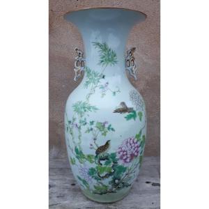 Vase Chinois En Porcelaine, Chine Fin De La Dynastie Qing
