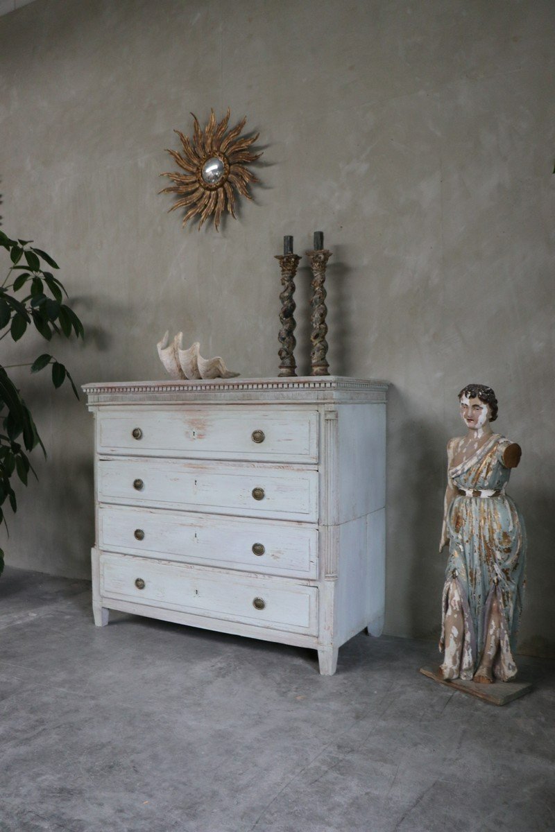 Gustavian Chest Of Drawers-photo-2