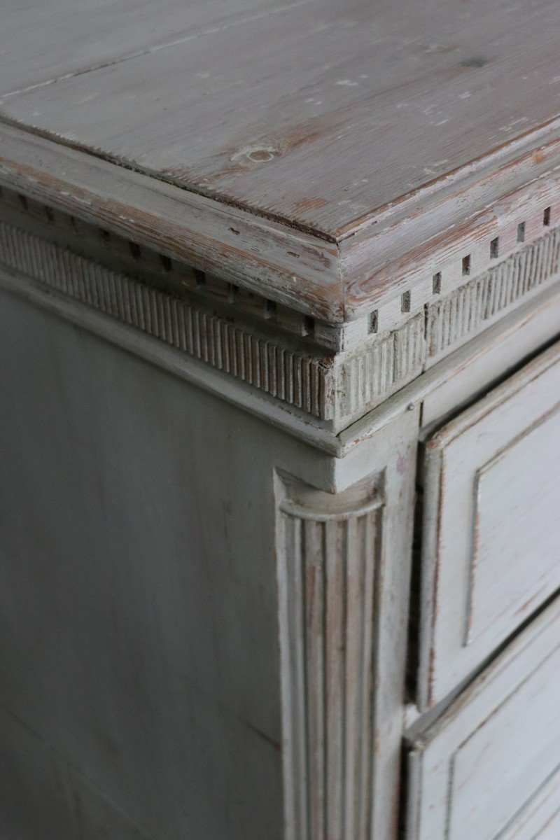 Gustavian Chest Of Drawers-photo-8