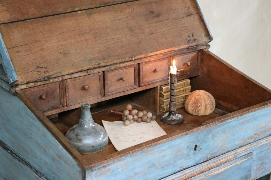 Swedish Gustavian Writersdesk-photo-2