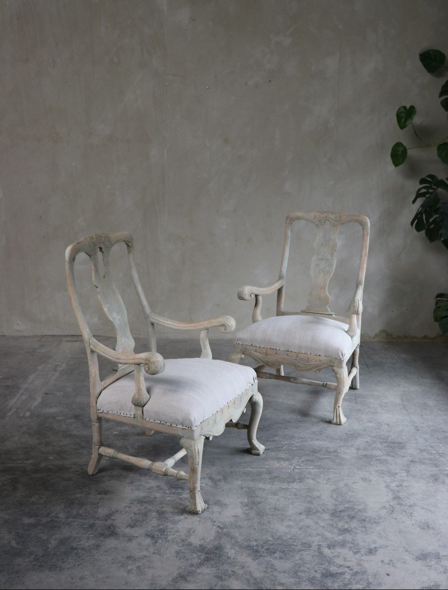 Paire De Fauteuils Gustavienne 