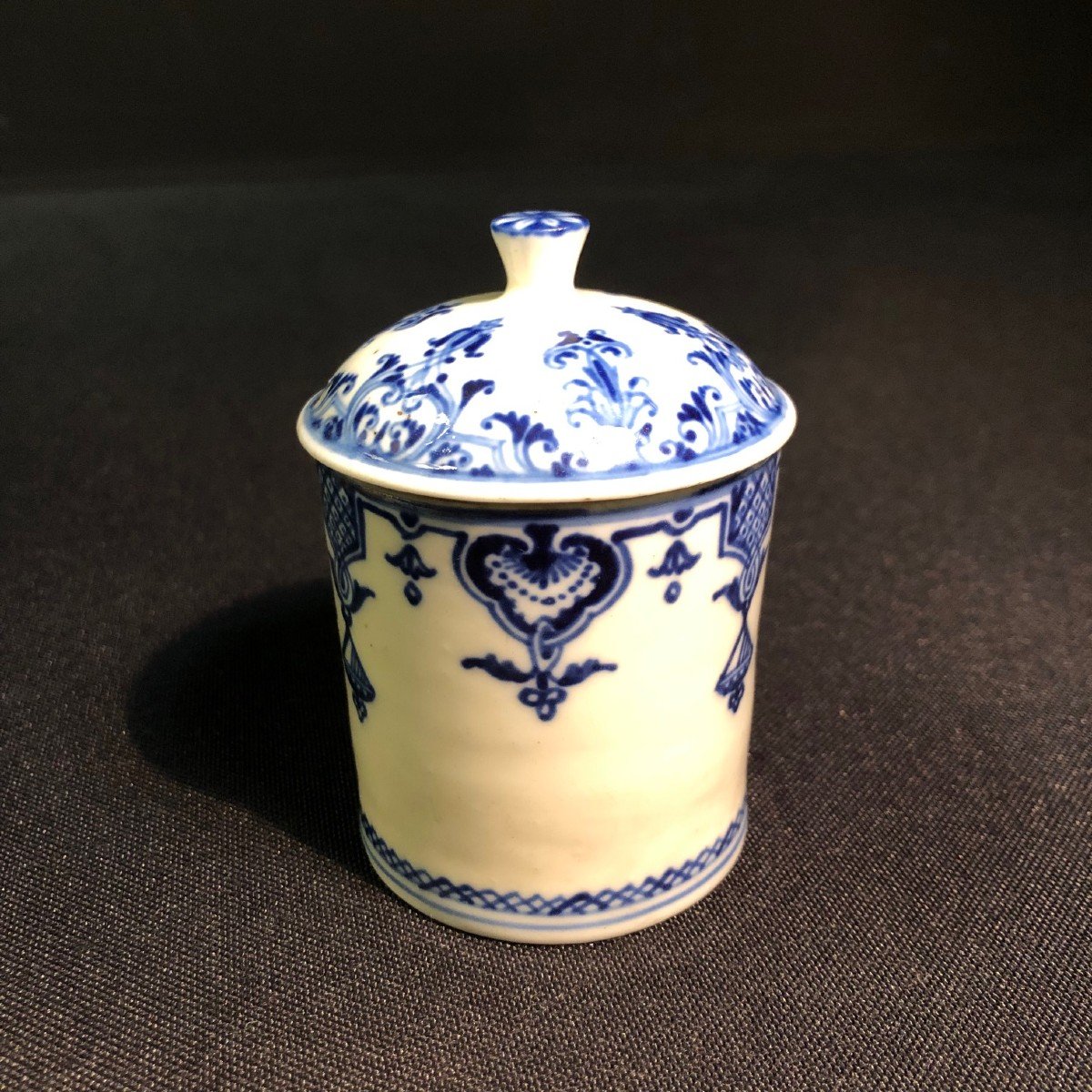 Make Up Pot In St. Cloud Soft Porcelain - France 18th Century-photo-3