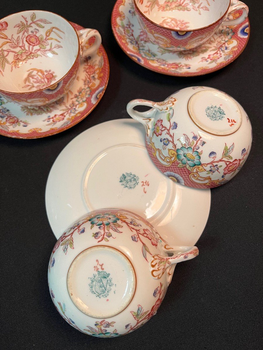 Série de 9 tasses à thé et sous tasses en porcelaine de Sarreguemines-photo-1