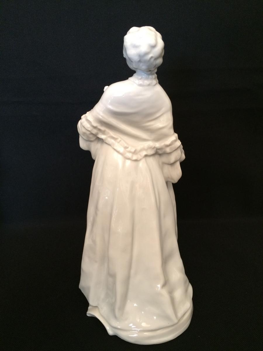 Figure Of Donna Martina, Model From Franz Anton Bustelli-photo-4