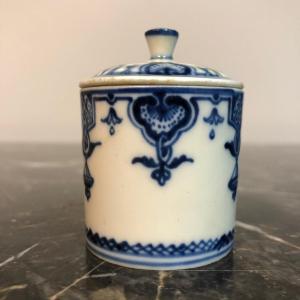Small Saint Cloud Porcelain Ointment Pot - 18th Century
