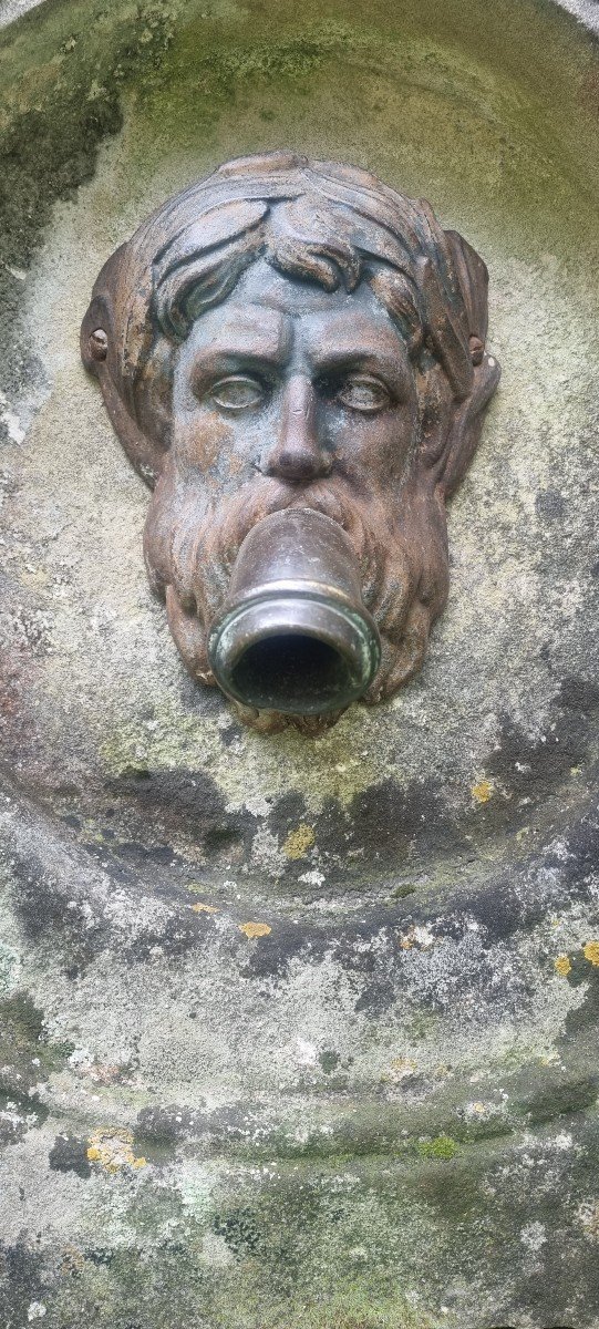 Fontaine En Pierre Et Fonte De Fer-photo-2