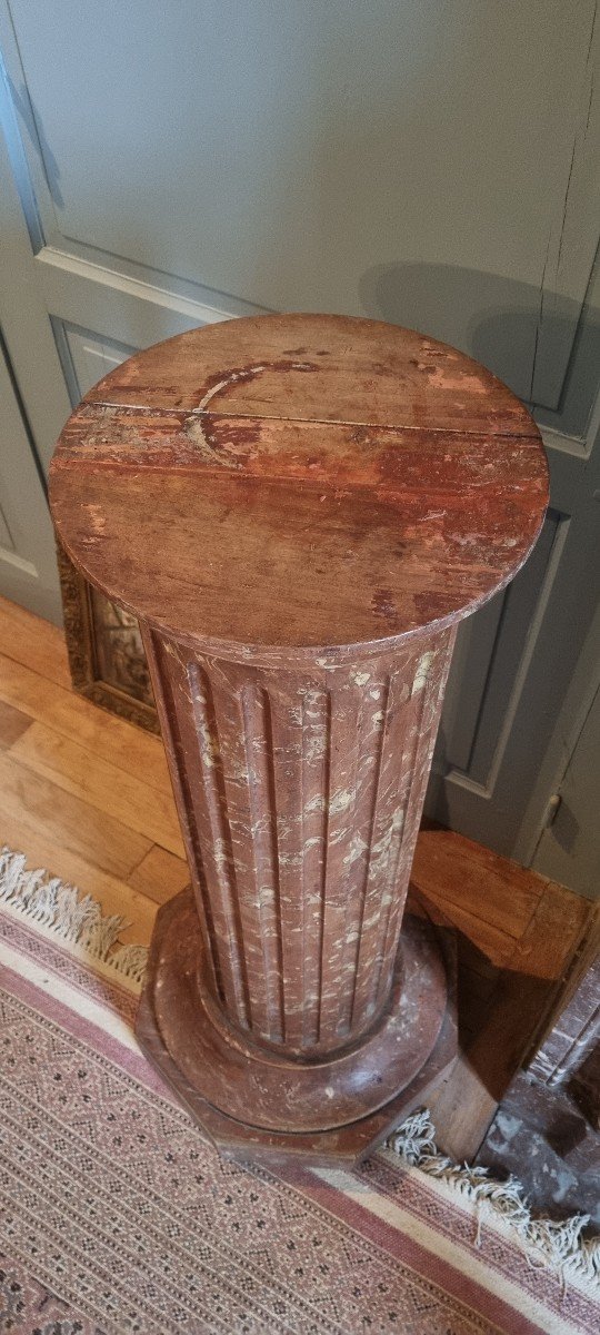 Wooden Column With Faux Marble Decor-photo-4