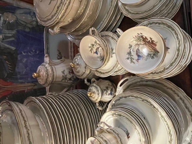 Service De Table En Porcelaine De Limoges Maison Bernardaud Modèle Chevreuse 86 Pièces -photo-1