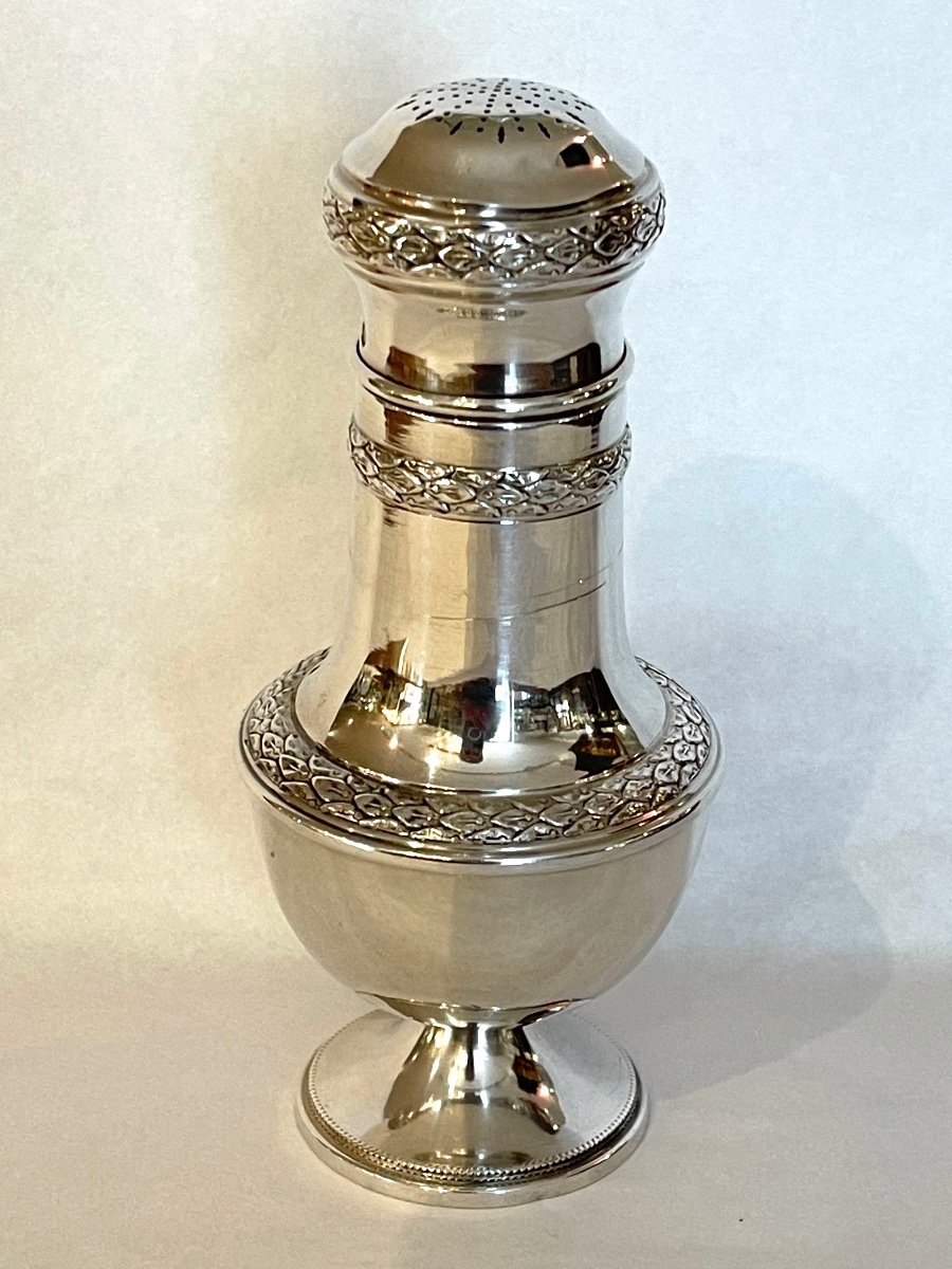 Saupoudreuse Style Louis XVI  Perles Et Laurier Argent Minerve