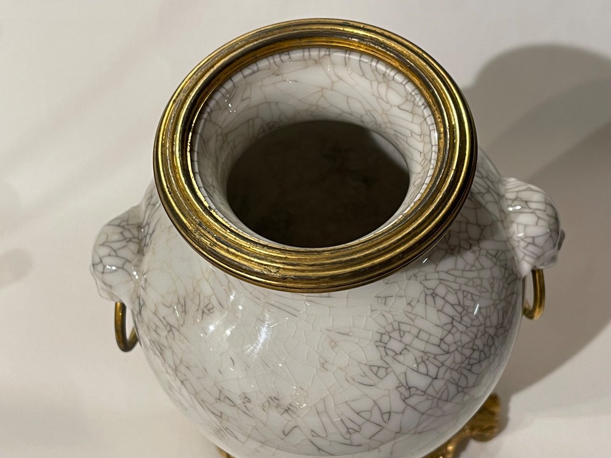 Vase Porcelaine Craquelé  Asie Chine Monture En Bronze Doré Et Anneaux-photo-1