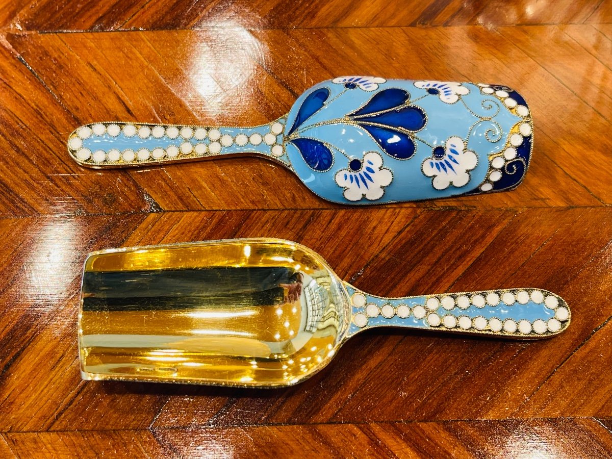 Silver Vermeil Enameled Russia Pair Of Sugar Or Tea Spoons 