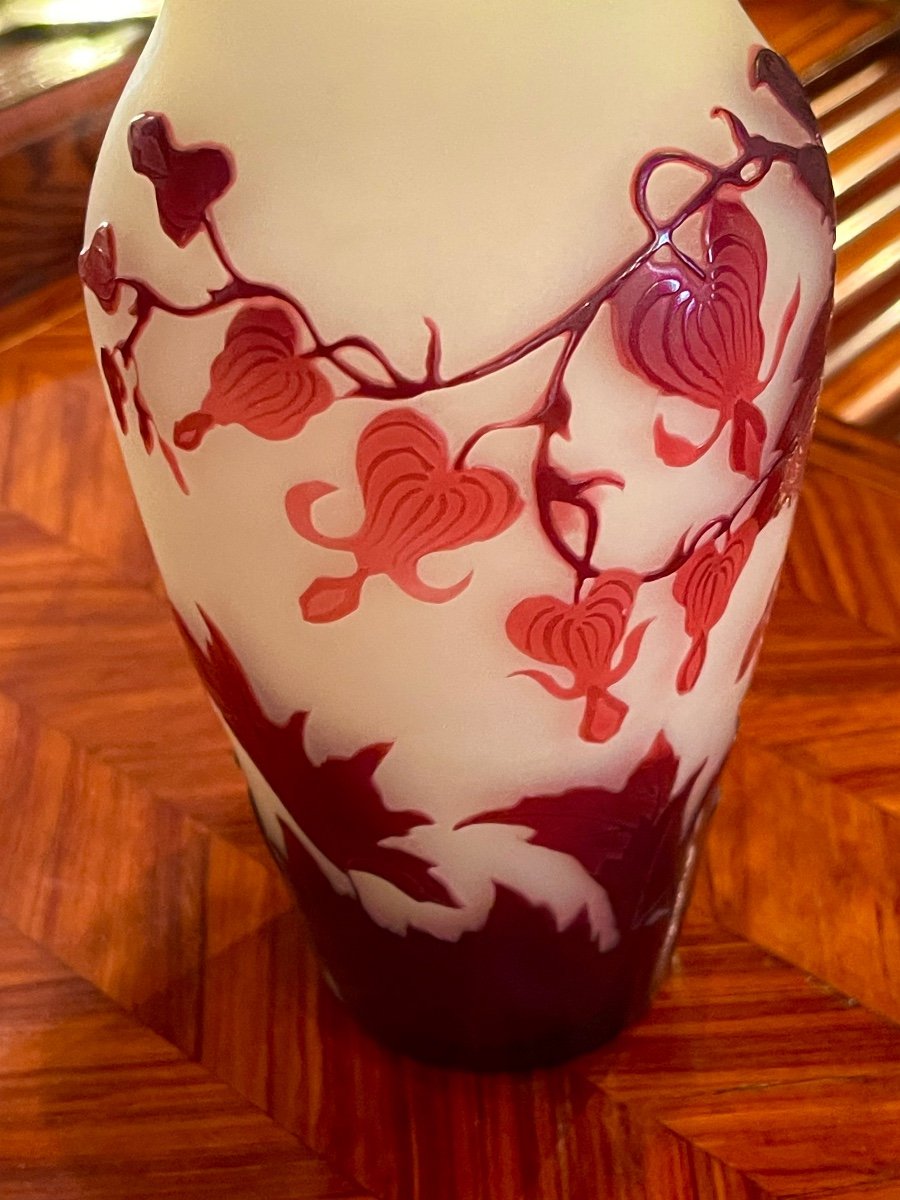 Gallé Art Nouveau Glass Vase Hearts Of Mary Red And Young-photo-4