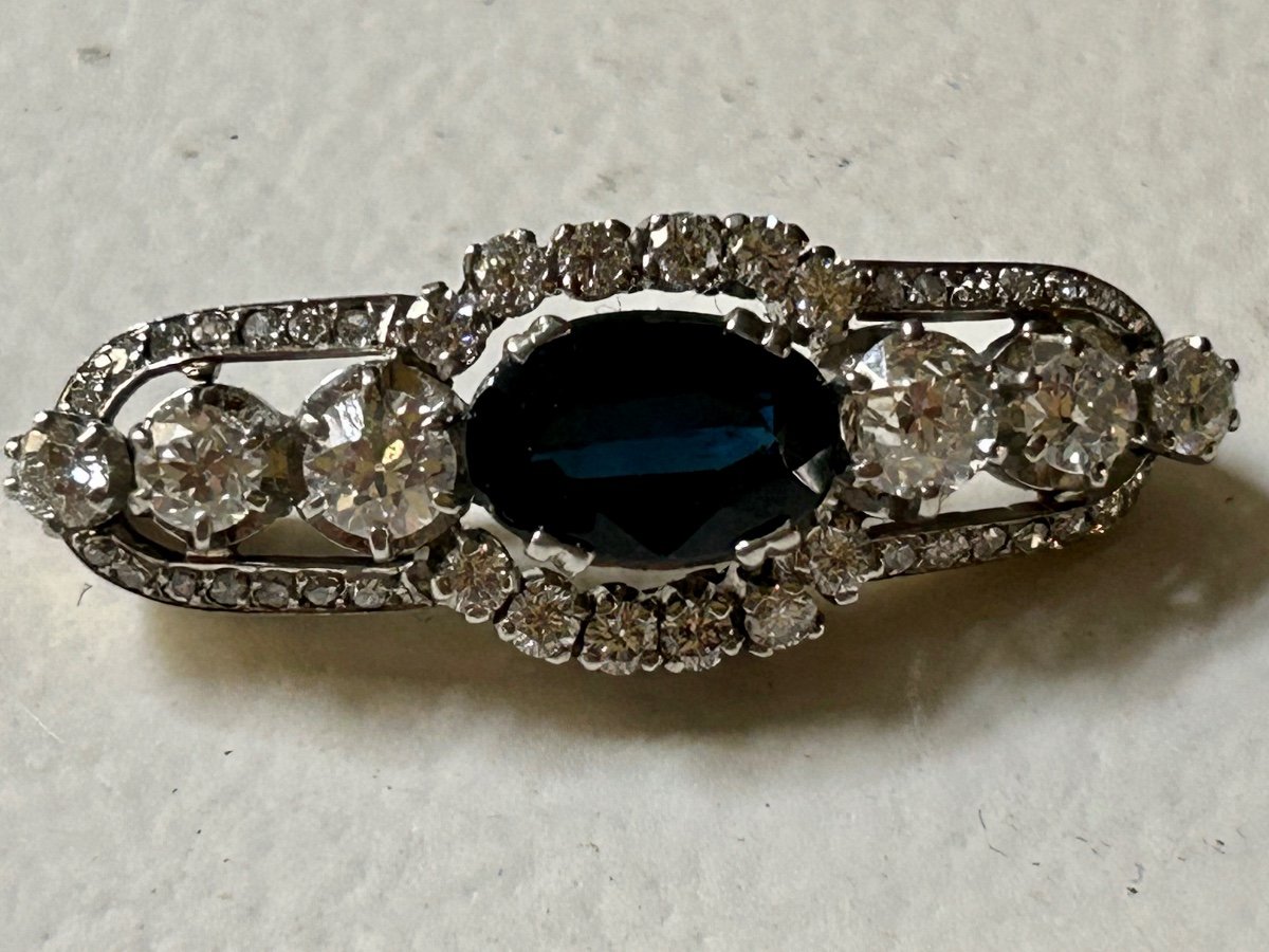 Gold Brooch, Blue Sapphire And Brilliants-photo-5