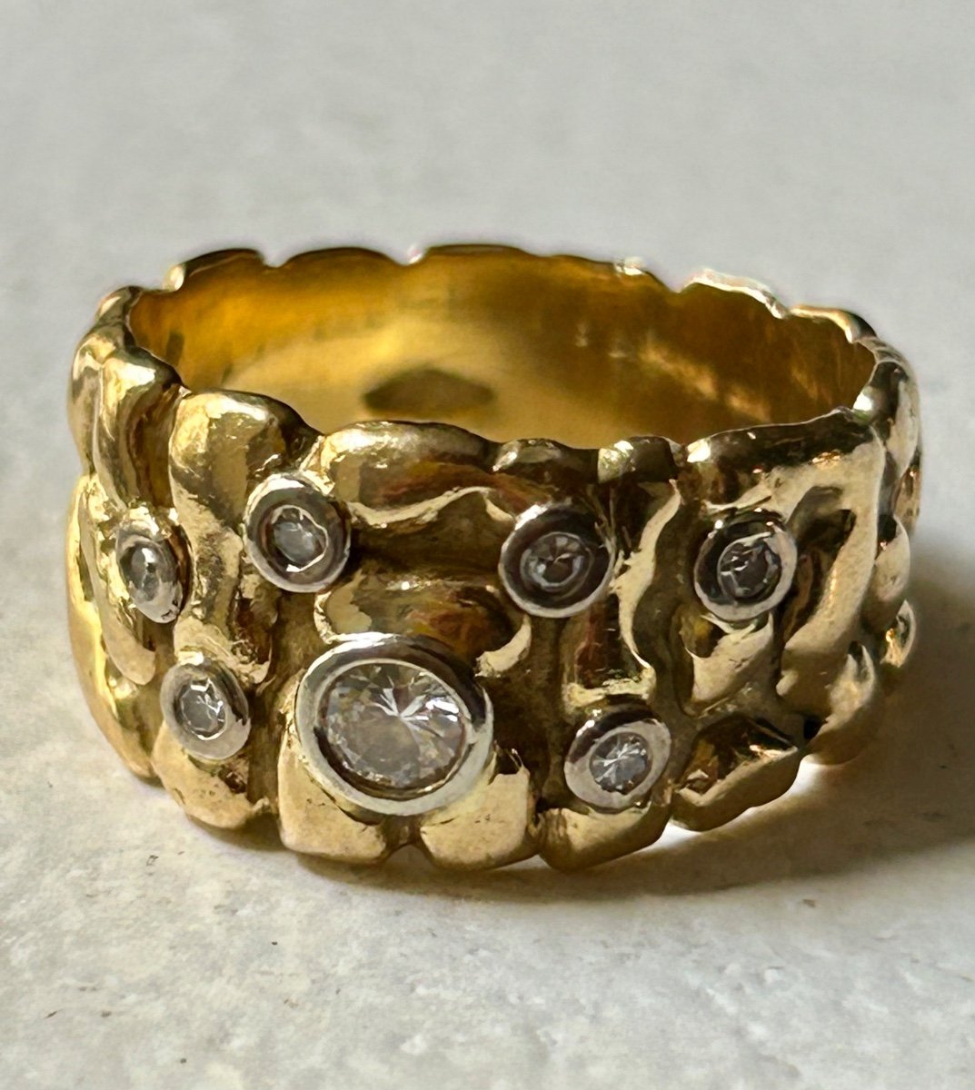 Gold Ring And Brilliants-photo-2