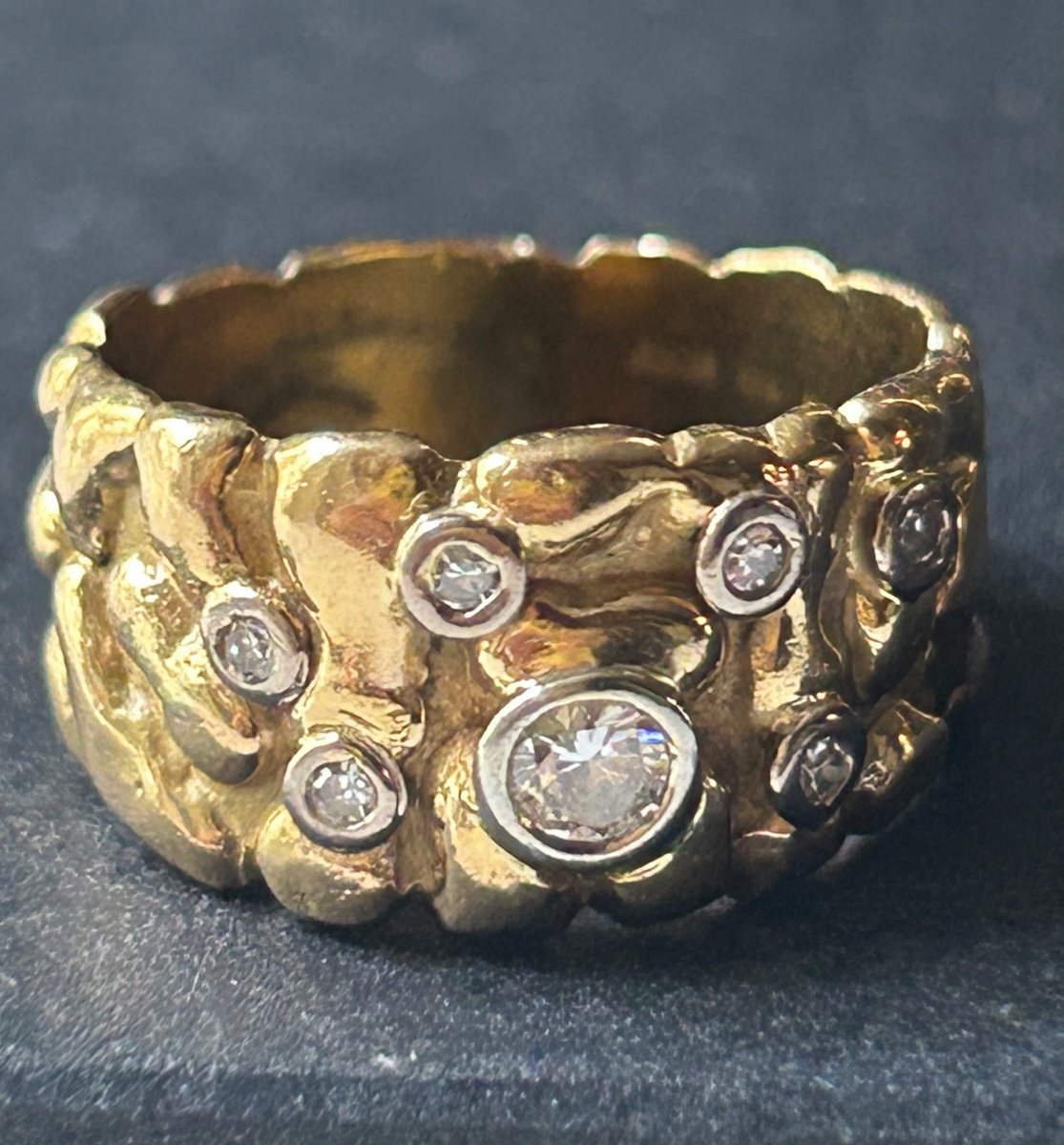 Gold Ring And Brilliants-photo-1