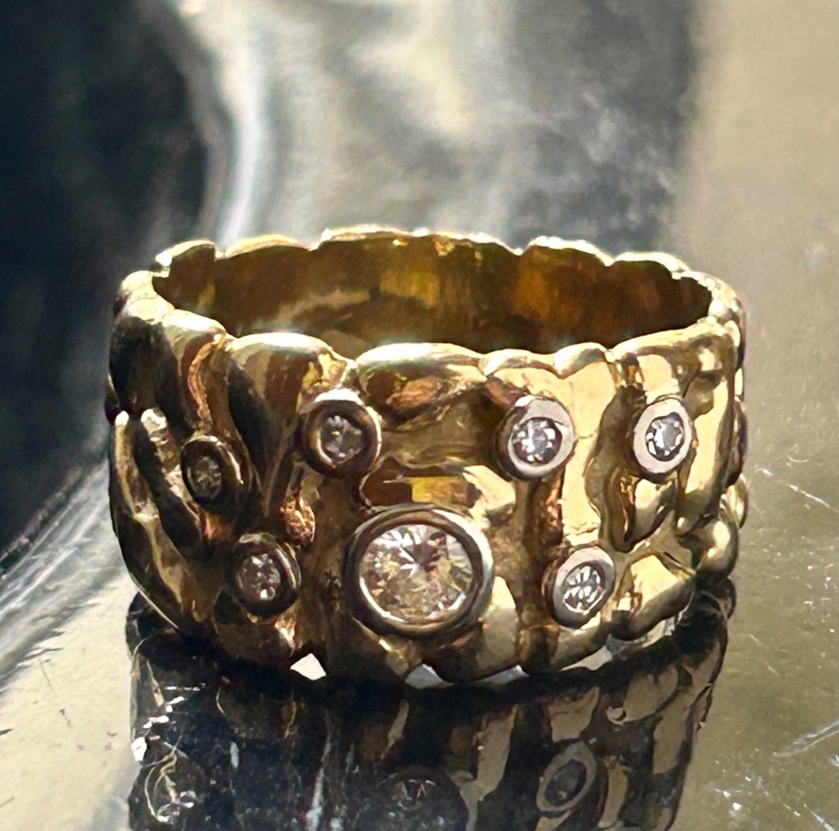 Gold Ring And Brilliants-photo-3