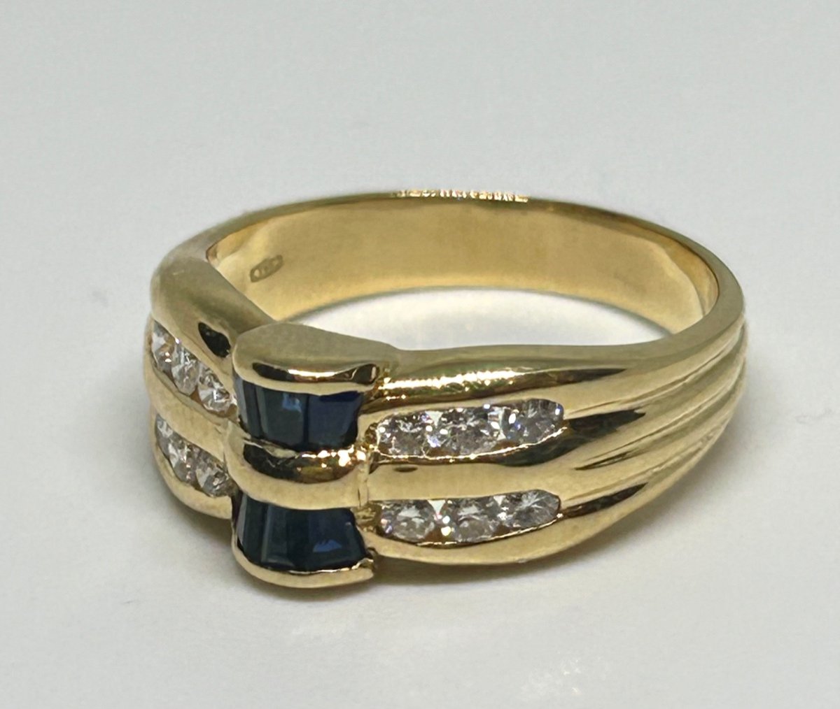 Gold Ring, Brilliants And Sapphires -photo-1