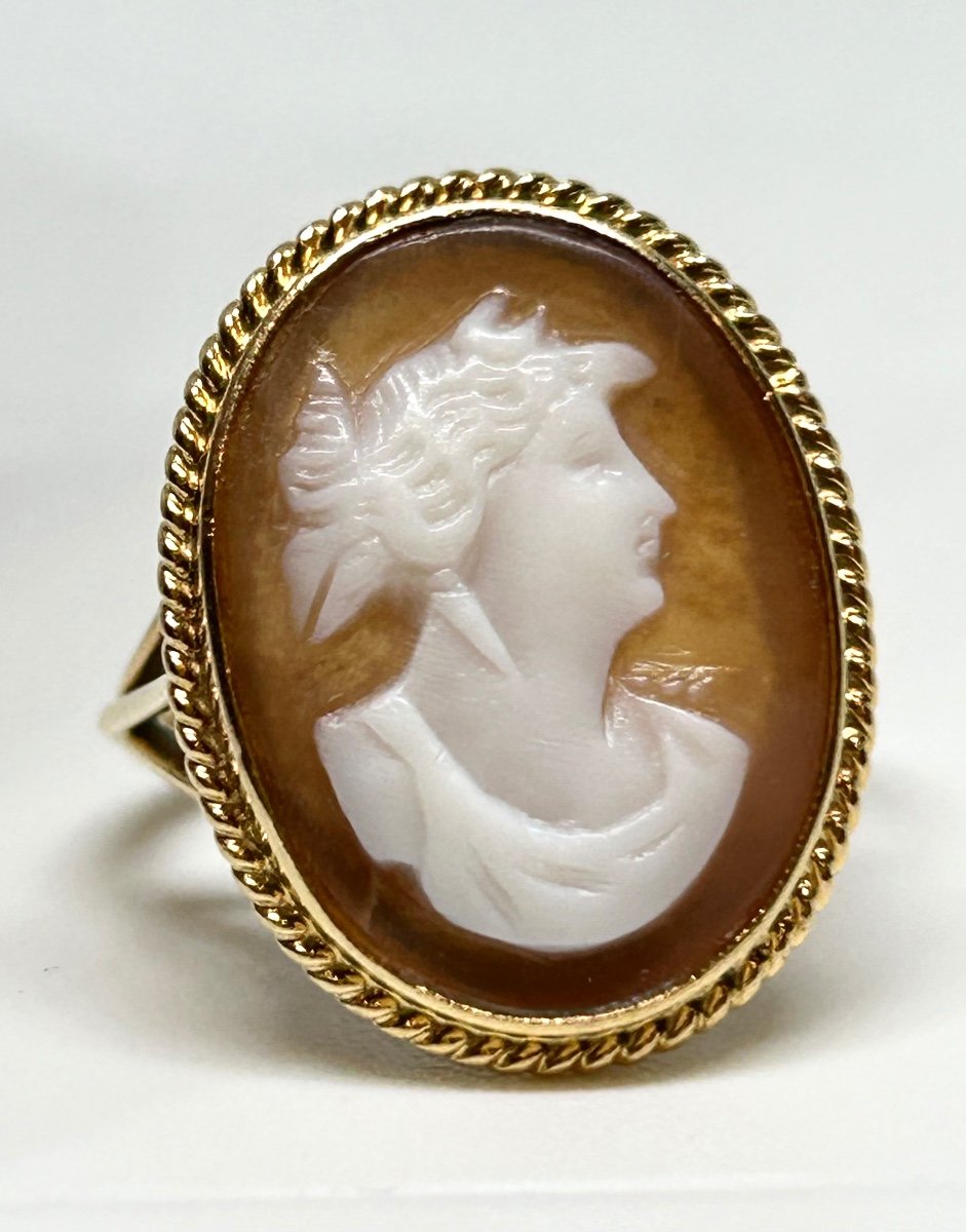 Gold Cameo Ring-photo-4