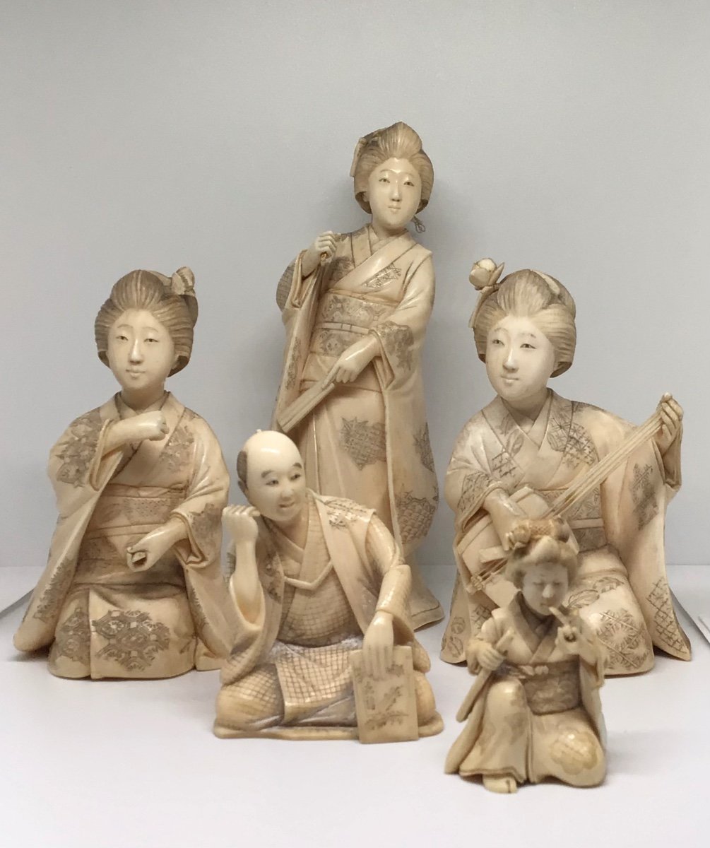 Lot Of Japanese Okimonos In Ivory 