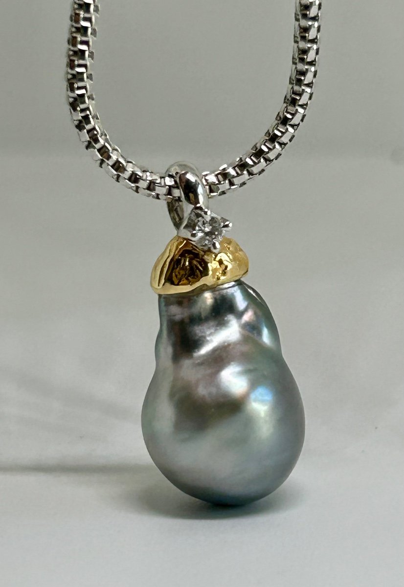 Baroque Gray Tahitian Pearl Pendant, Gold And Diamond-photo-3