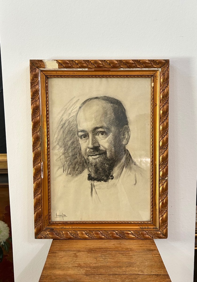 F. Corrent, Luxembourg Artist Charcoal Portrait-photo-2