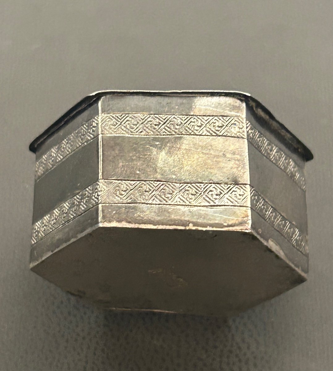 Solid Silver Pill Box-photo-3