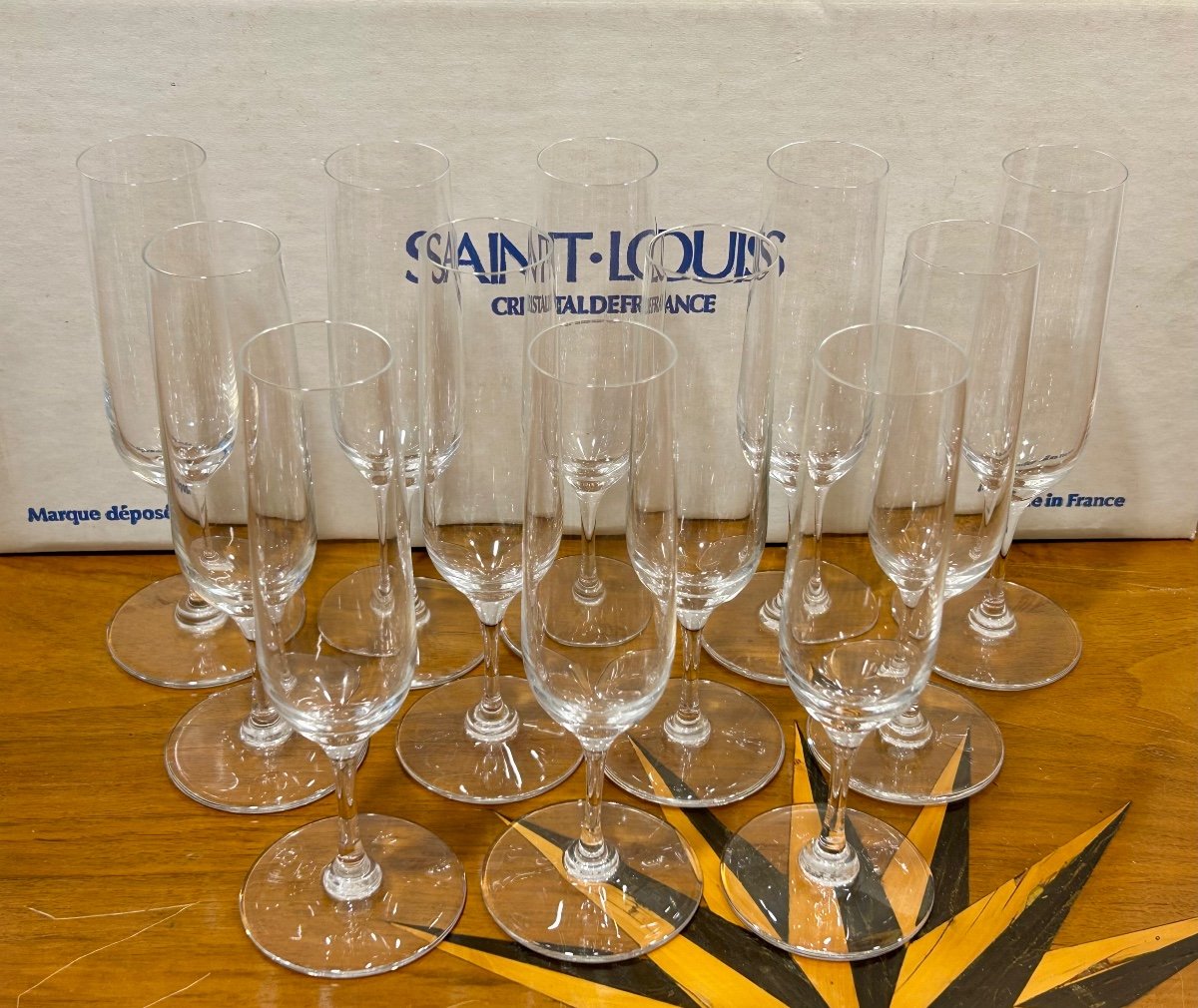 Saint Louis, 12 Aurore Unis Crystal Champagne Flutes -photo-4