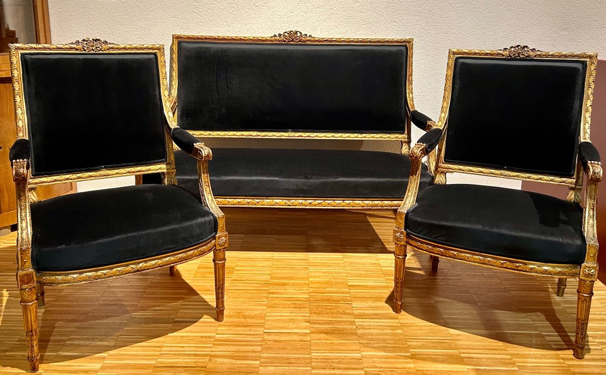 Salon Louis XVI en bois doré et velours noir