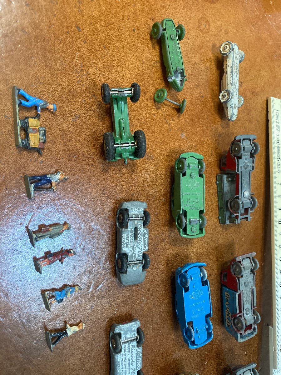 Lot Of Märklin Characters, Schuco Piccolo And Mercury Vehicles  -photo-5