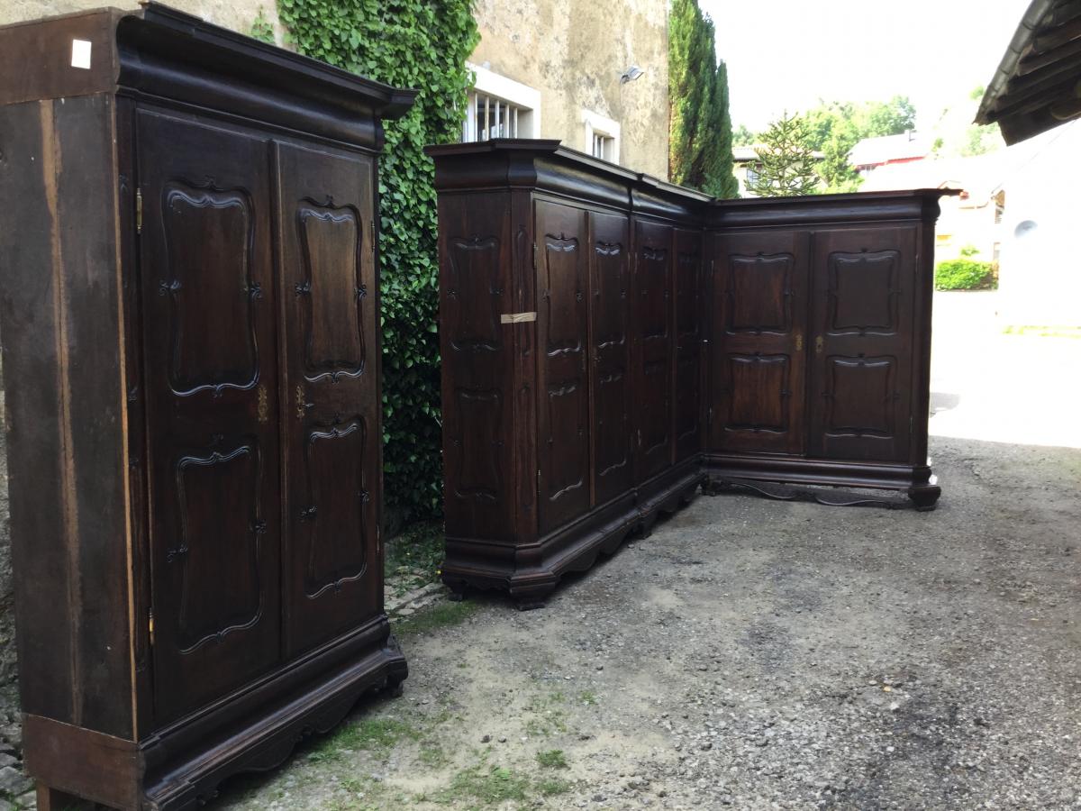 Important Baroque Castle Cabinet With 8 Doors