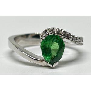 Bague en or blanc, tsavorite et brillants