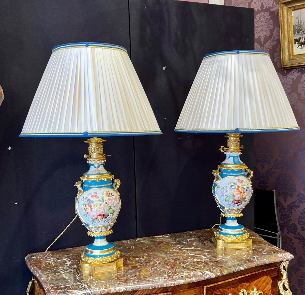 Paire De Lampes En Porcelaine De Paris -photo-2