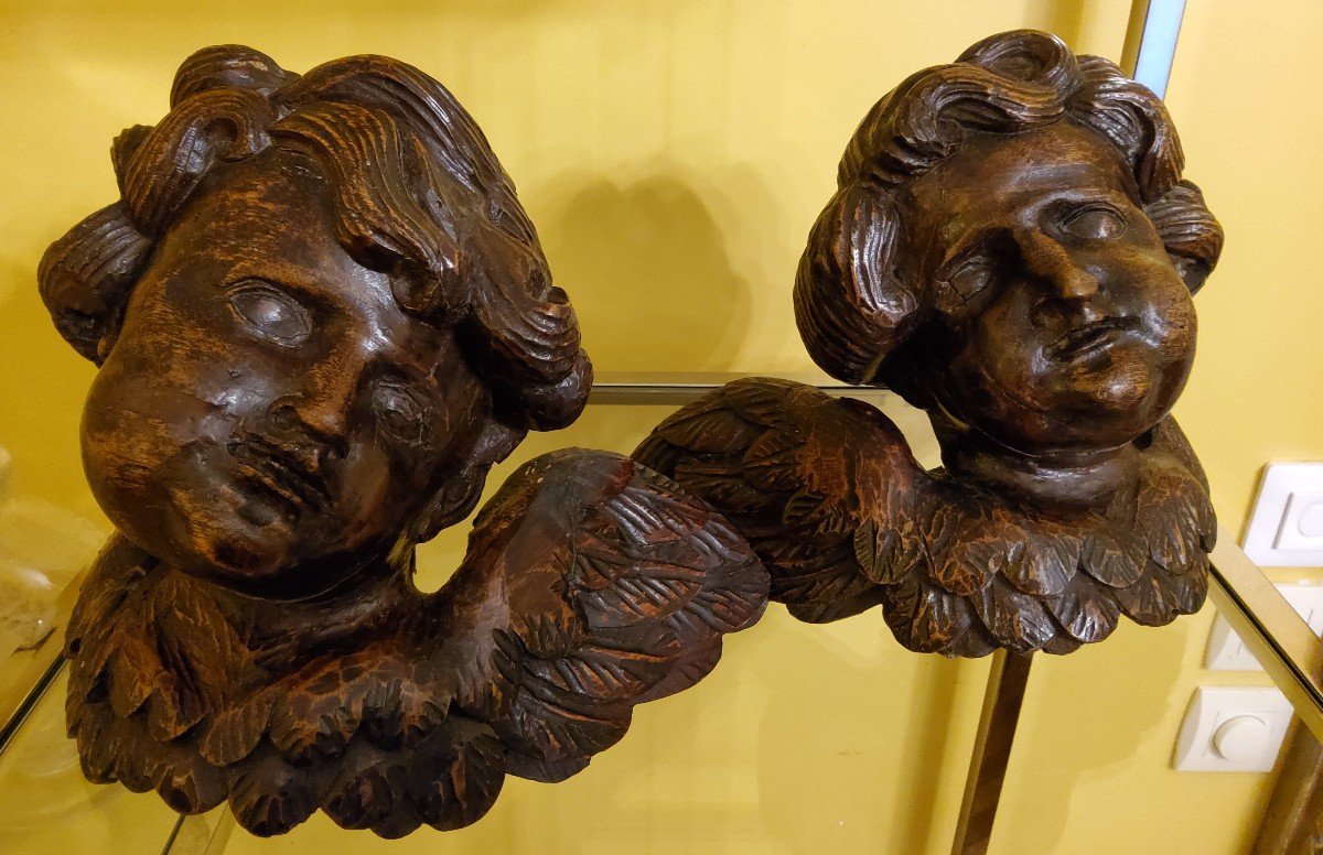 Baroque Cherubs, Wings Outstretched. Fruit Wood, 17th Century. -photo-2