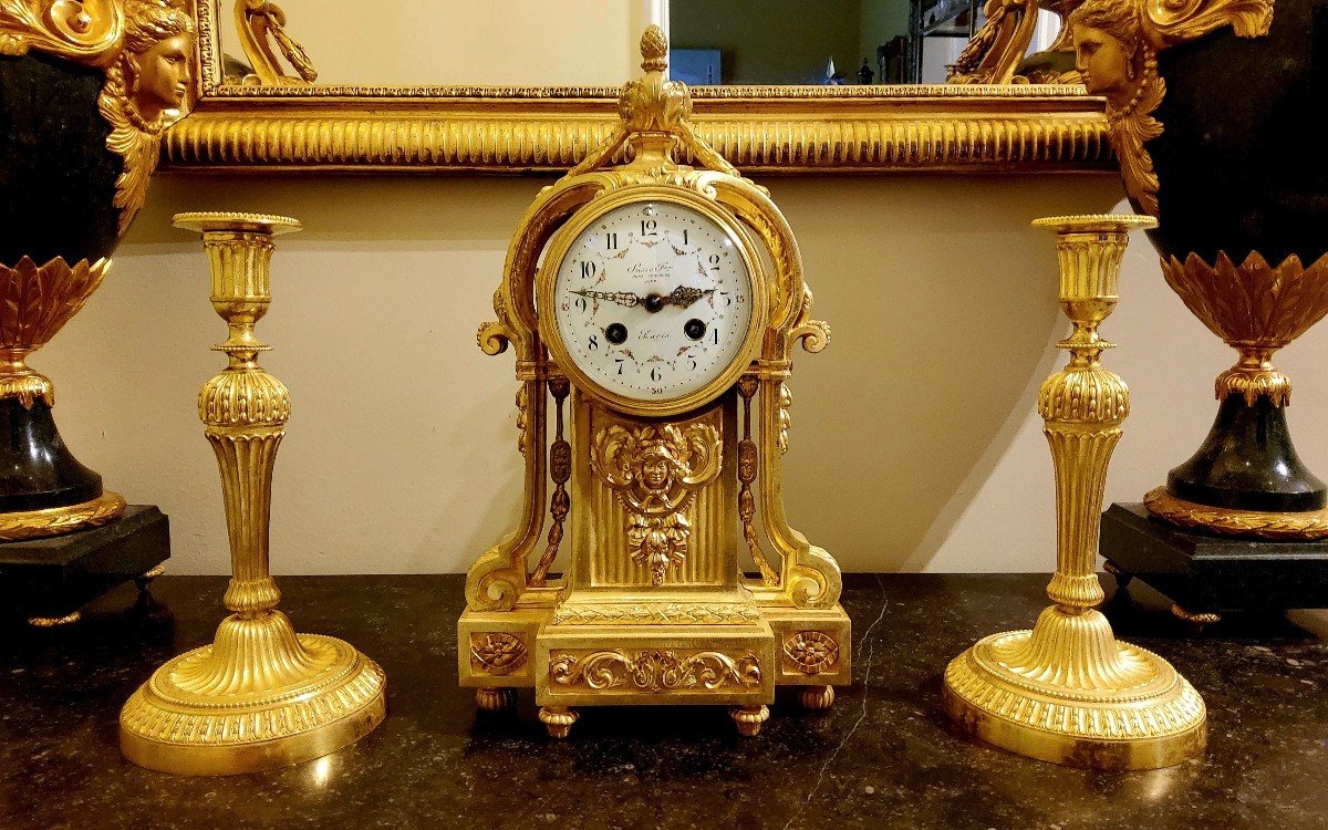 Louis XVI Style Pendulum Clock And Pair Of Candlesticks In Chiseled Gilded Bronzes Susse Fd-photo-4