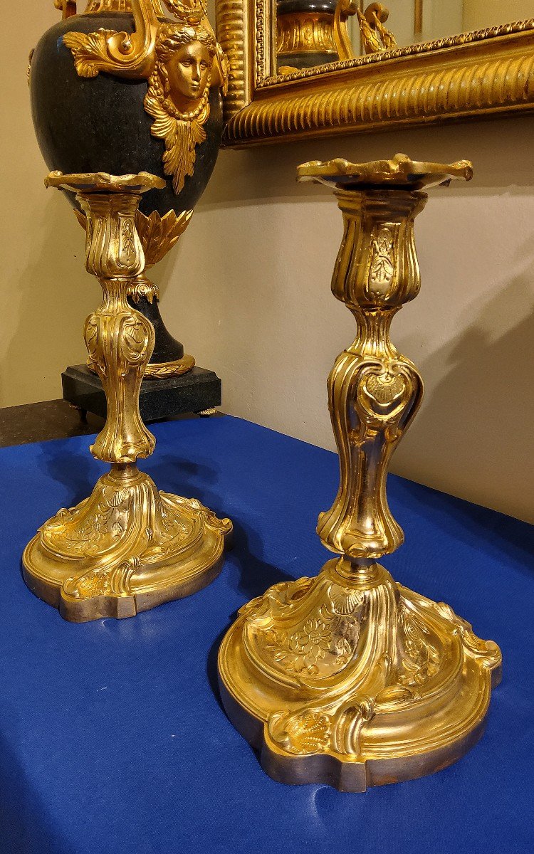 Pair Of Gilded Chiseled Bronze Candlesticks Rocaille Louis XV 19th Century-photo-7