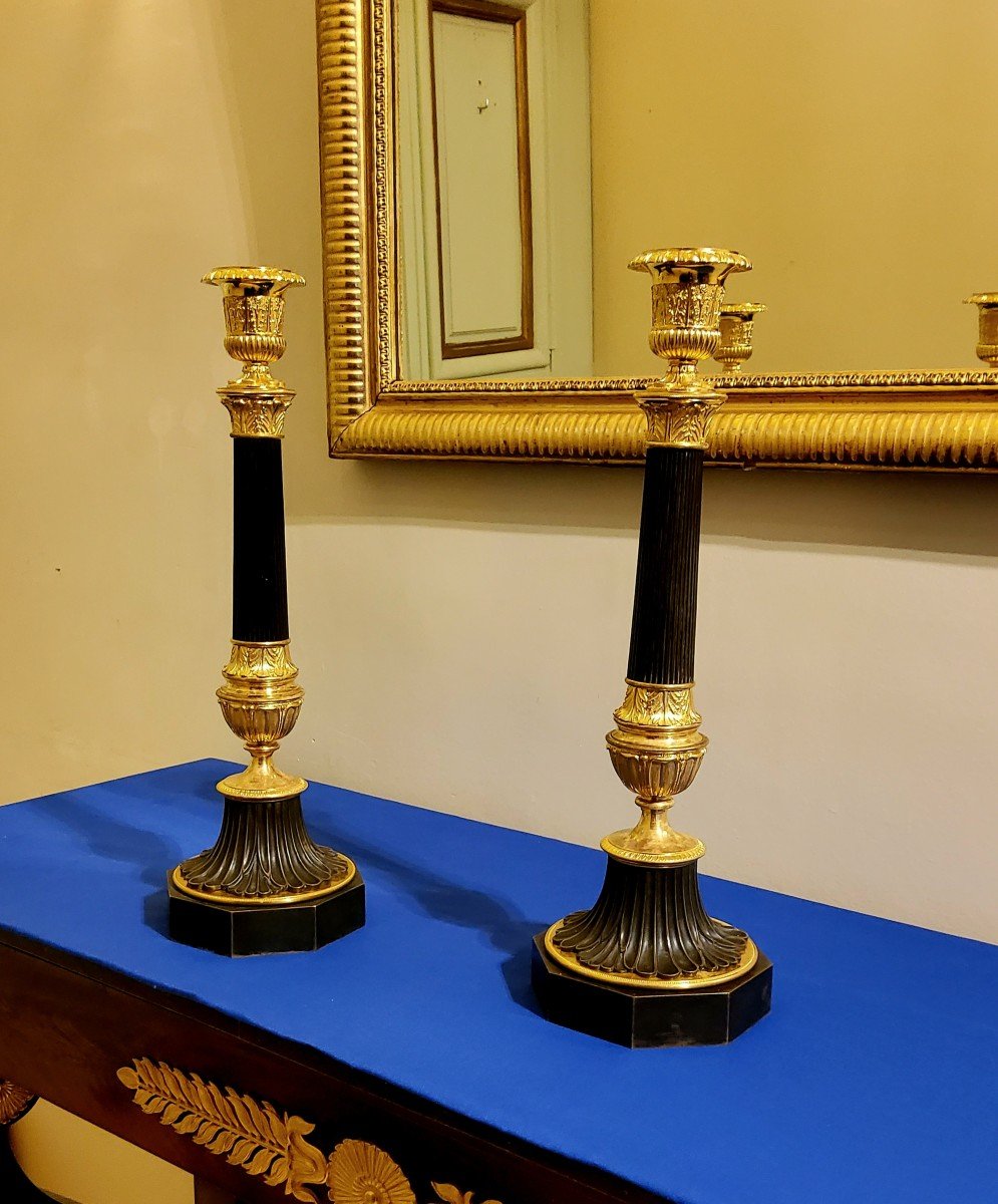 Pair Of Antique Column Candlesticks In Bronze With Double Patina, 19th Century -photo-4