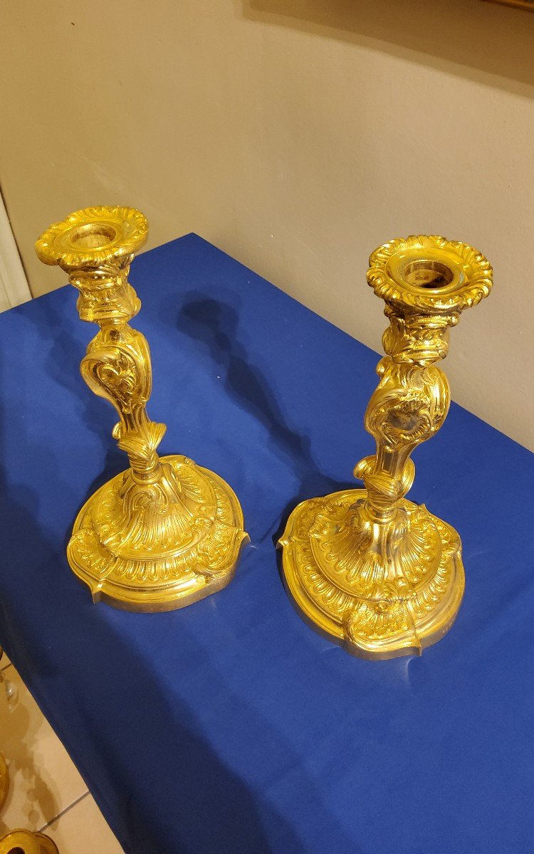 Paire De Flambeaux En Bronzes Ciselés Dorés Rocaille d'Aprés Meissonnier XIXéme -photo-1