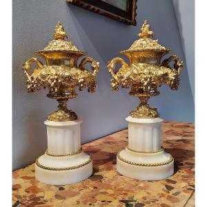 Pair Of Gilded Chiseled Bronze Cassolette Vases With Vine Vines, 19th Century